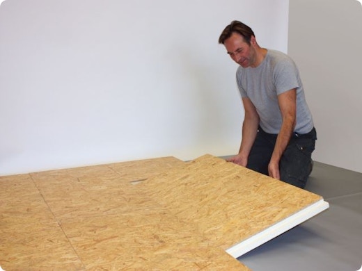 COMBI-FLOOR : isolation de sol avec panneau de finition en OSB