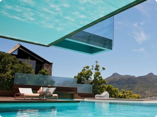 Op zoek naar een designbalkon of -terras in glas?