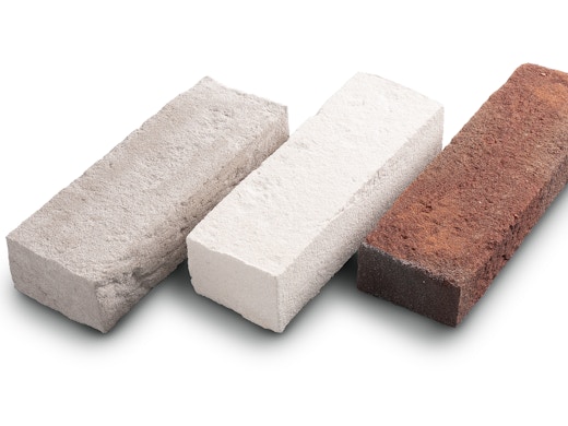 Plus d’espace de vie ? Construisez plus mince et plus durable avec les briques de parement S-line®