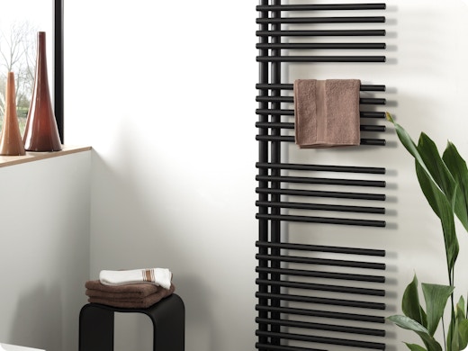 Zo ontlucht en onderhoud je de radiator in je badkamer in 5 stappen