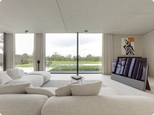 Warm minimalisme: stijlvol wonen in prefab beton