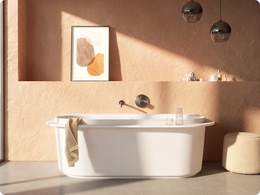 Christian Werner ajoute une spacieuse baignoire design à la collection Vitrium de Duravit