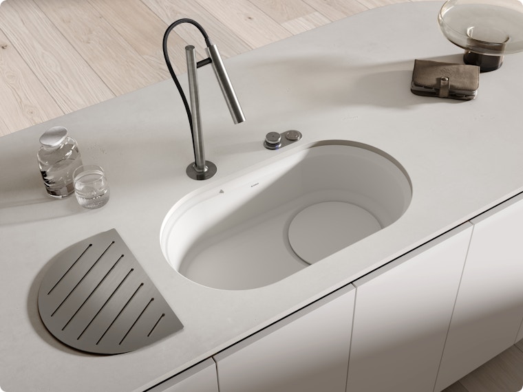 Fluweelzacht en functioneel: ontdek de nieuwe ovale spoelbak van BLANCO