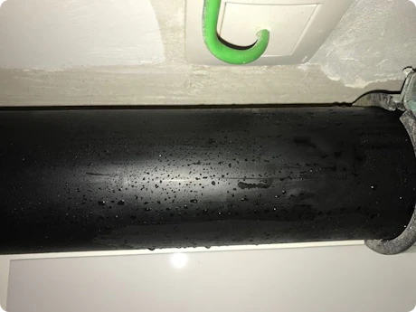 Inpandige RWA-buis is vochtig: kan dit zomaar?