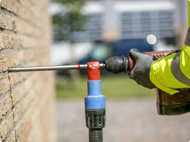 Spouwmuurisolatie: voor- en nadelen, soorten materialen, prijs en premie