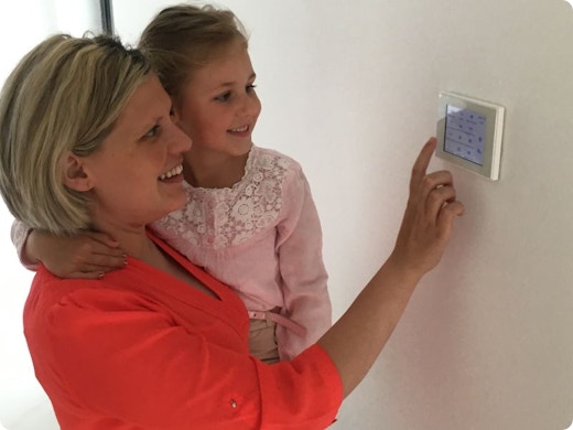 Werfbezoek: Caroline en Didier installeren zelf hun domotica