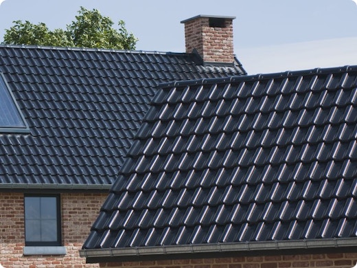 De juiste dakpannen kiezen? Ontdek de soorten en praktische tips voor plaatsing en onderhoud