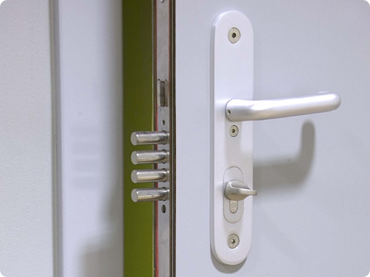 Fonctionnalité et accessoires d'une porte intérieure