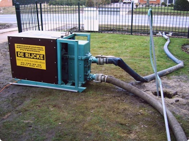 Le pompage : comment réduire le niveau de la nappe phréatique