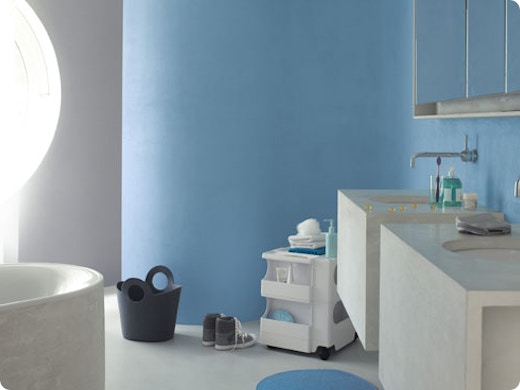 La peinture dans la salle de bains