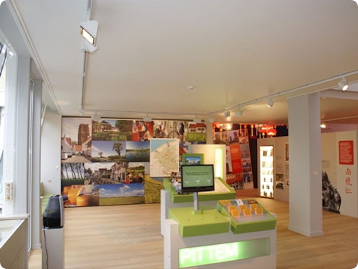 Le plafond tendu sous toutes ses coutures