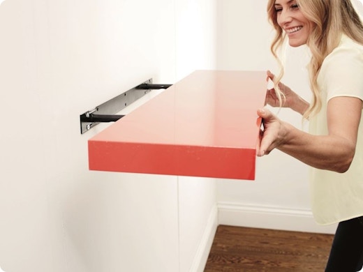 Fixer des objets dans des plaques de carton-plâtre