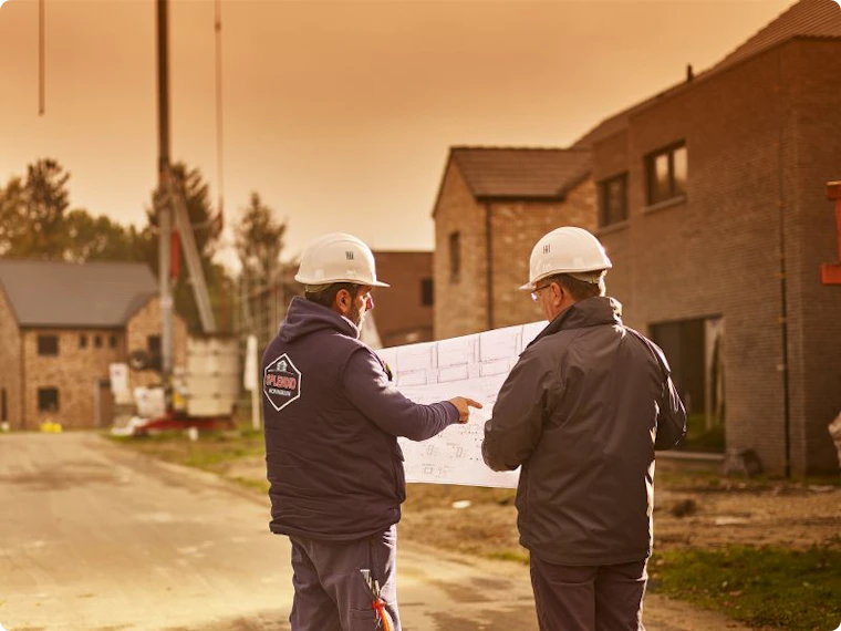 Zelf bouwen, met aannemer of sleutel-op-de-deurbedrijf: welke bouwformule past bij jou?