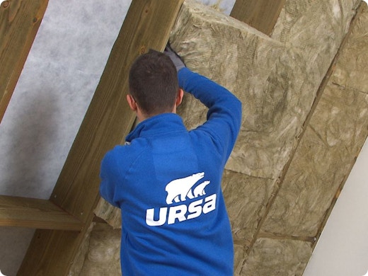 Isoler une toiture inclinée en 5 étapes