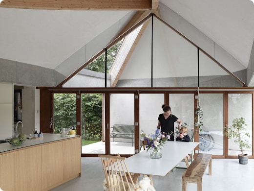 Liselore en Peter breiden Gentse burgerwoning uit met leefkeuken: “Meer daglicht, ruimte en zicht op de tuin”