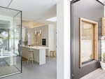 En images : Une maison mitoyenne avec une double personnalité