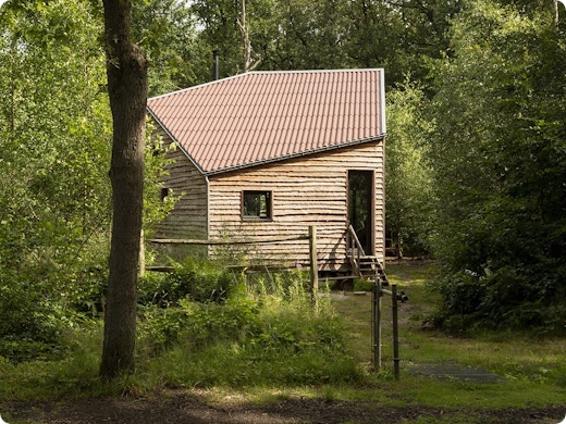 Compacte woning van 85 m² op palen: “Volledig verplaatsbaar en afbreekbaar”
