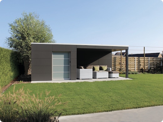 Un abri de jardin pour chaque budget : tout sur les matériaux, fondations et permis