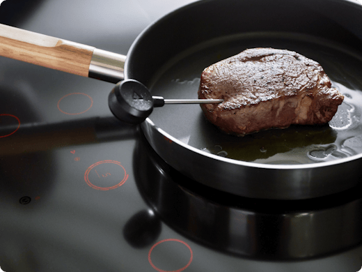 Efficace, sûre et moderne : voici comment fonctionne une plaque à induction