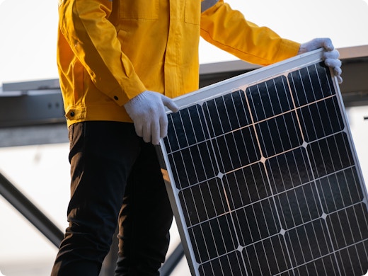 Hoe weet je wanneer zonnepanelen aan vervanging toe zijn? En wat gebeurt er dan mee?