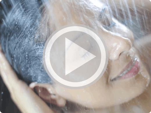 Video: Douchen met regenwater: mag het en waarop moet je letten?