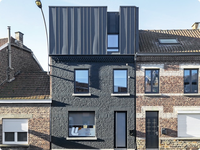 Pourquoi opter pour un toit en zinc ? Avantages, prix et points clés pour une pose correcte