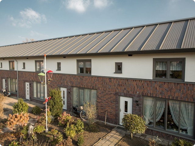 Sandwichpanelen voor je dak: isolatie en afwerking in één