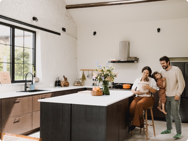 Tweedehands en met karakter: zo leven Amy en Kosti in hun droomhuis in Asse