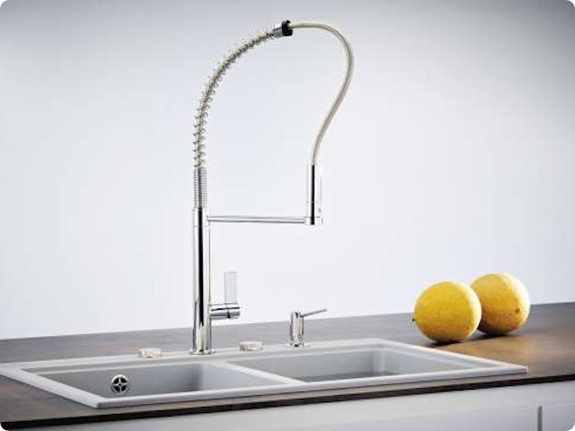 Économisez de l'eau avec vos robinets de cuisine et de salle de bains