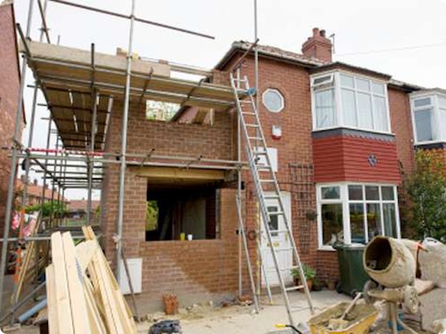 Welke verzekeringen als je zelf (ver)bouwt? Zo zorg je dat je goed verzekerd bent